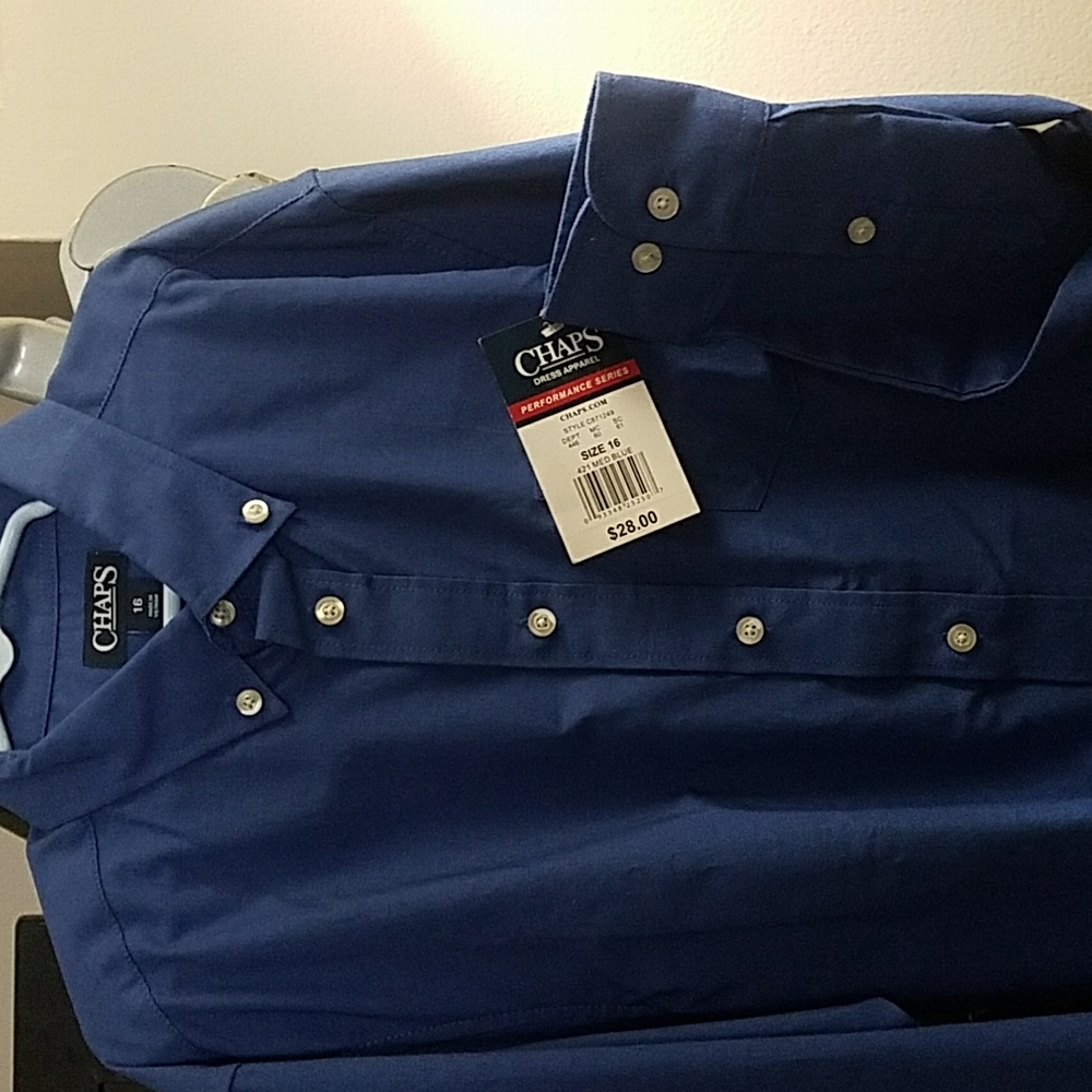 NWT Chaps Long Sleeve Button Down